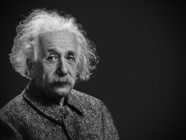 Read more about the article Philosophy – What did Einstein mean when he said “God does not play dice”?